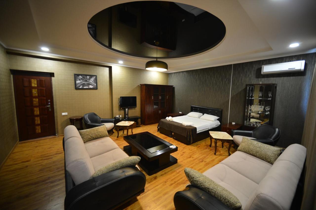 Green Hotel Batumi Exterior photo