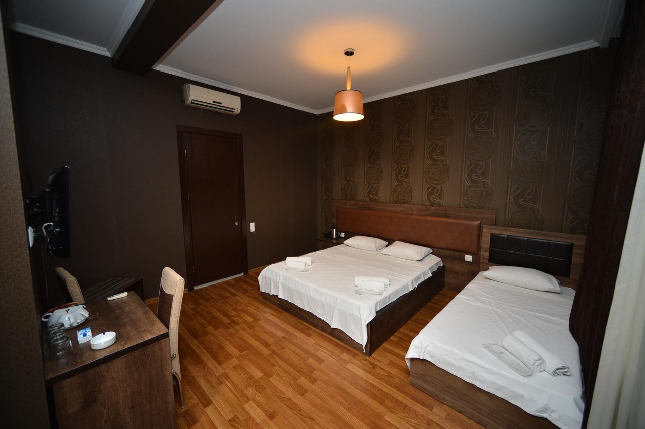Green Hotel Batumi Exterior photo
