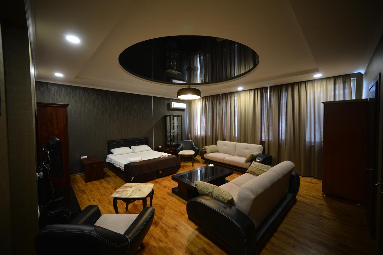 Green Hotel Batumi Exterior photo