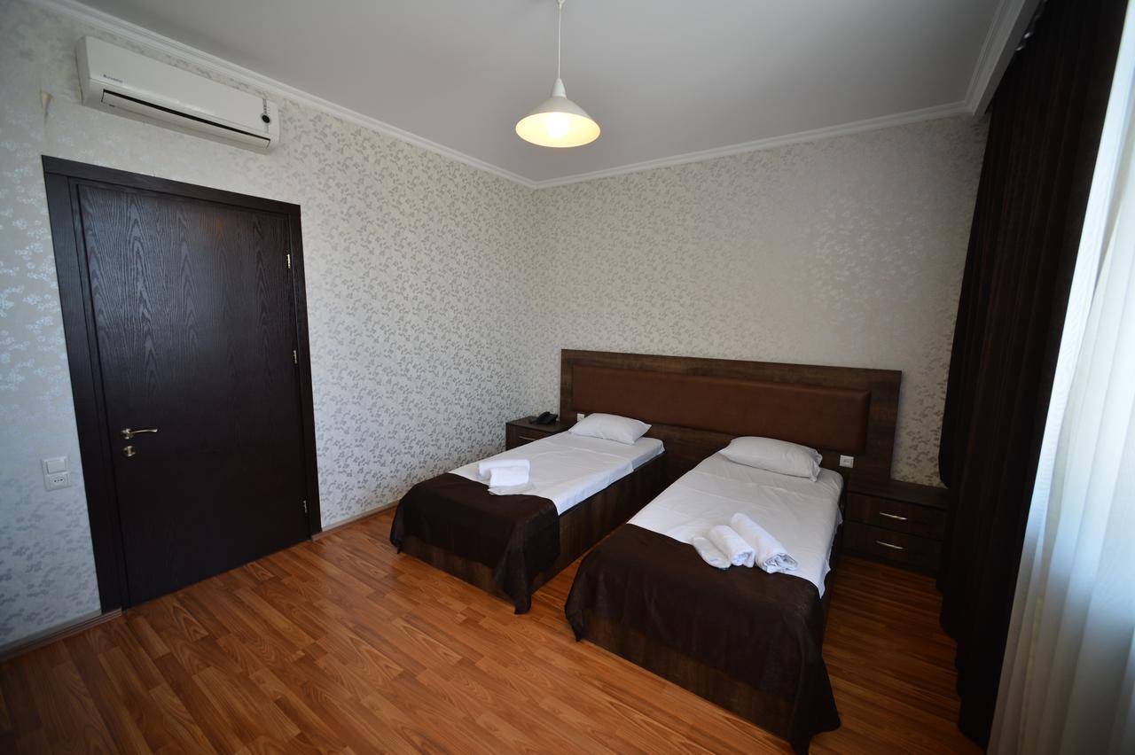 Green Hotel Batumi Exterior photo