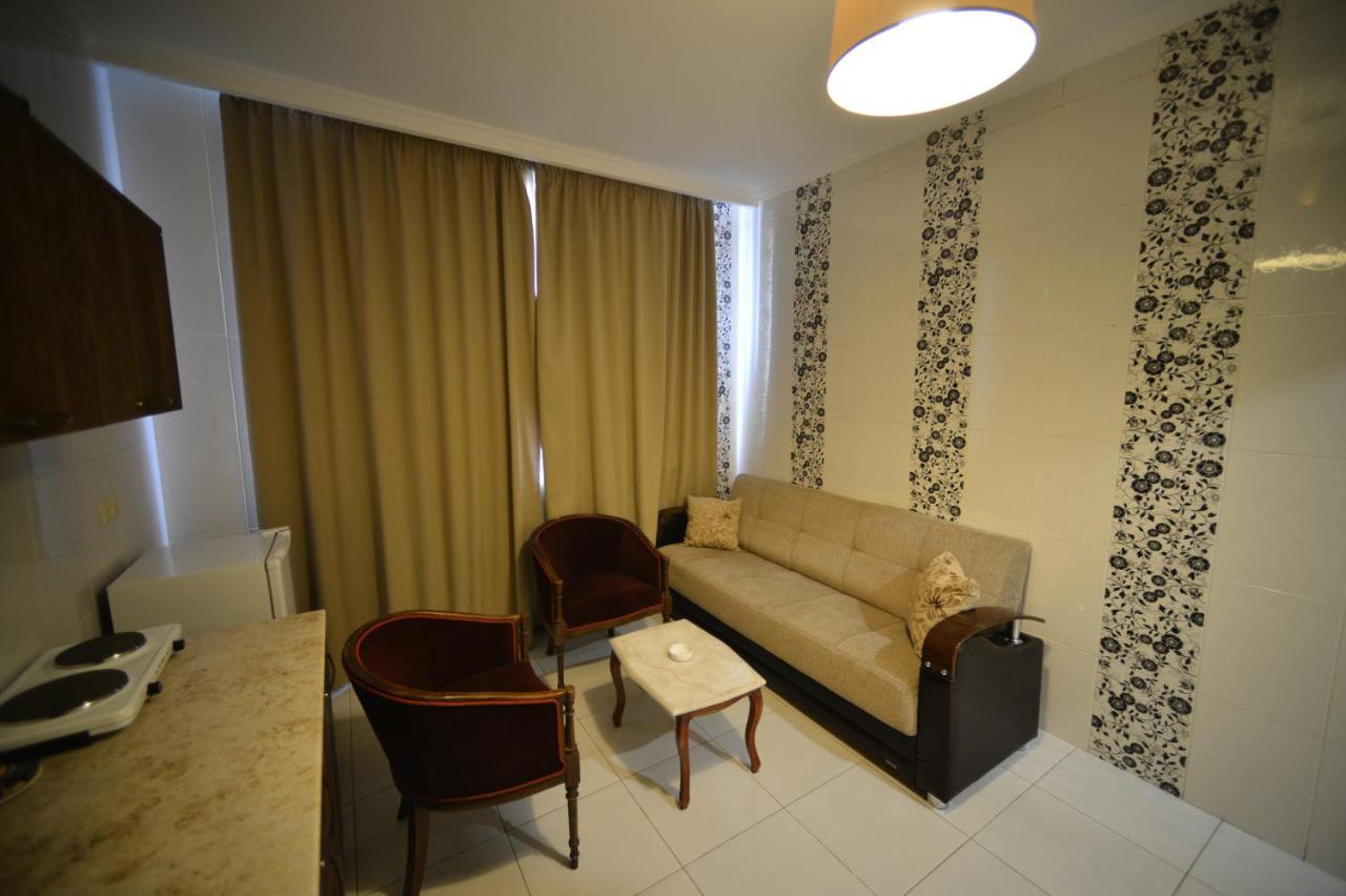 Green Hotel Batumi Exterior photo